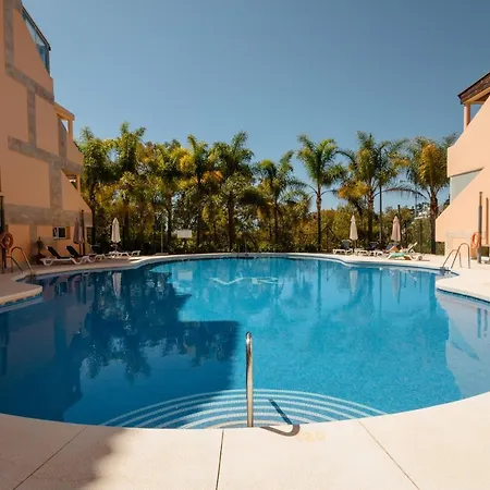 Apartamento Penthouse With Sea Views In Nueva Andalucia