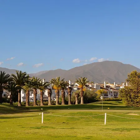 Apartment Penthouse With Sea Views In Nueva Andalucia