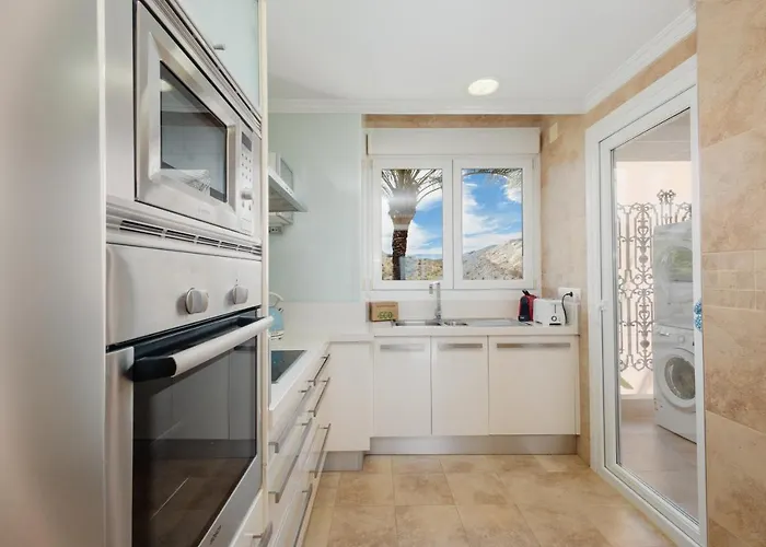 Apartament Penthouse With Sea Views In Nueva Andalucia *