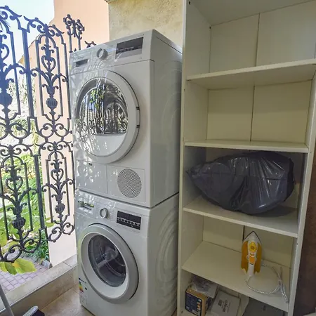 Lejlighed Penthouse With Sea Views In Nueva Andalucia *